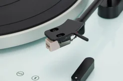 Aiwa Vinylpladespiller med bluetooth og usb No color