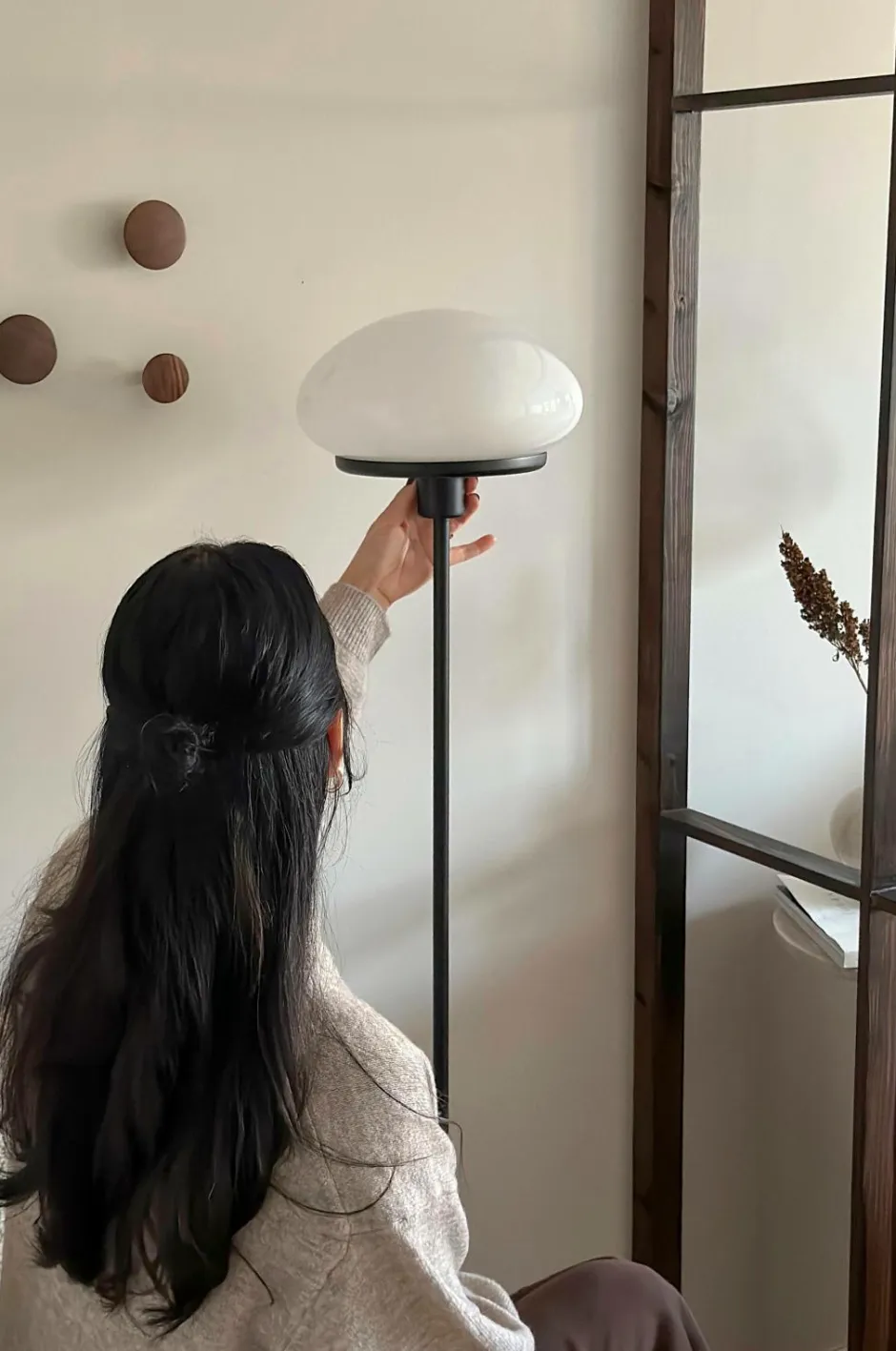 Aneta Lighting Gulvlampe New August Sort/hvid