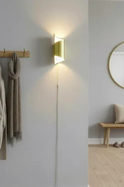 Best Aneta Lighting Væglampe Lucile mat messing/hvid
