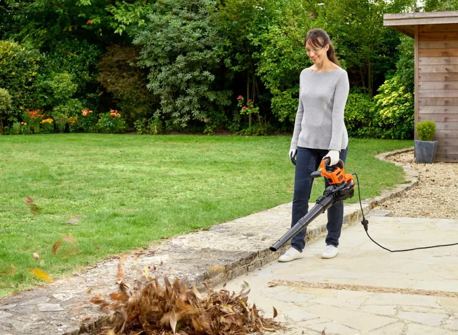 Discount Black & Decker Løvblæser 3000W Blæse- & Sugefunktion