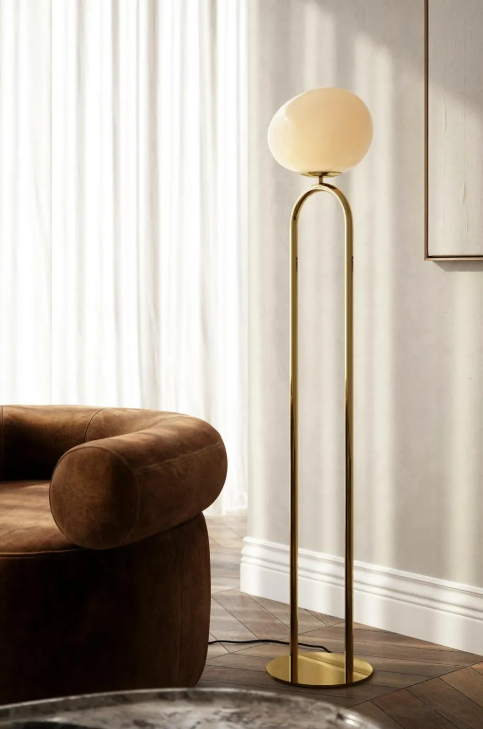 Sale Design For The People Gulvlampe Former Messing/Opal hvid