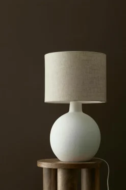 Best Ellos Home Bordlampe Leiah Hvid/natur