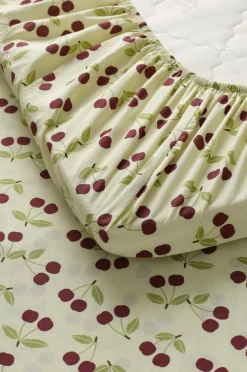 Sale Ellos Home Faconsyet lagen Milly Fruit i bomuld Lys avocadogrøn