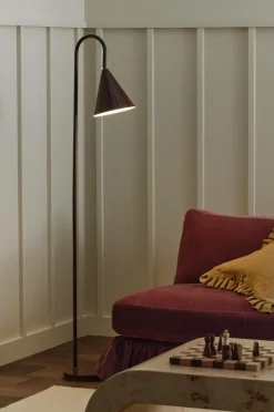 Best Ellos Home Gulvlampe Liam Bourgogne