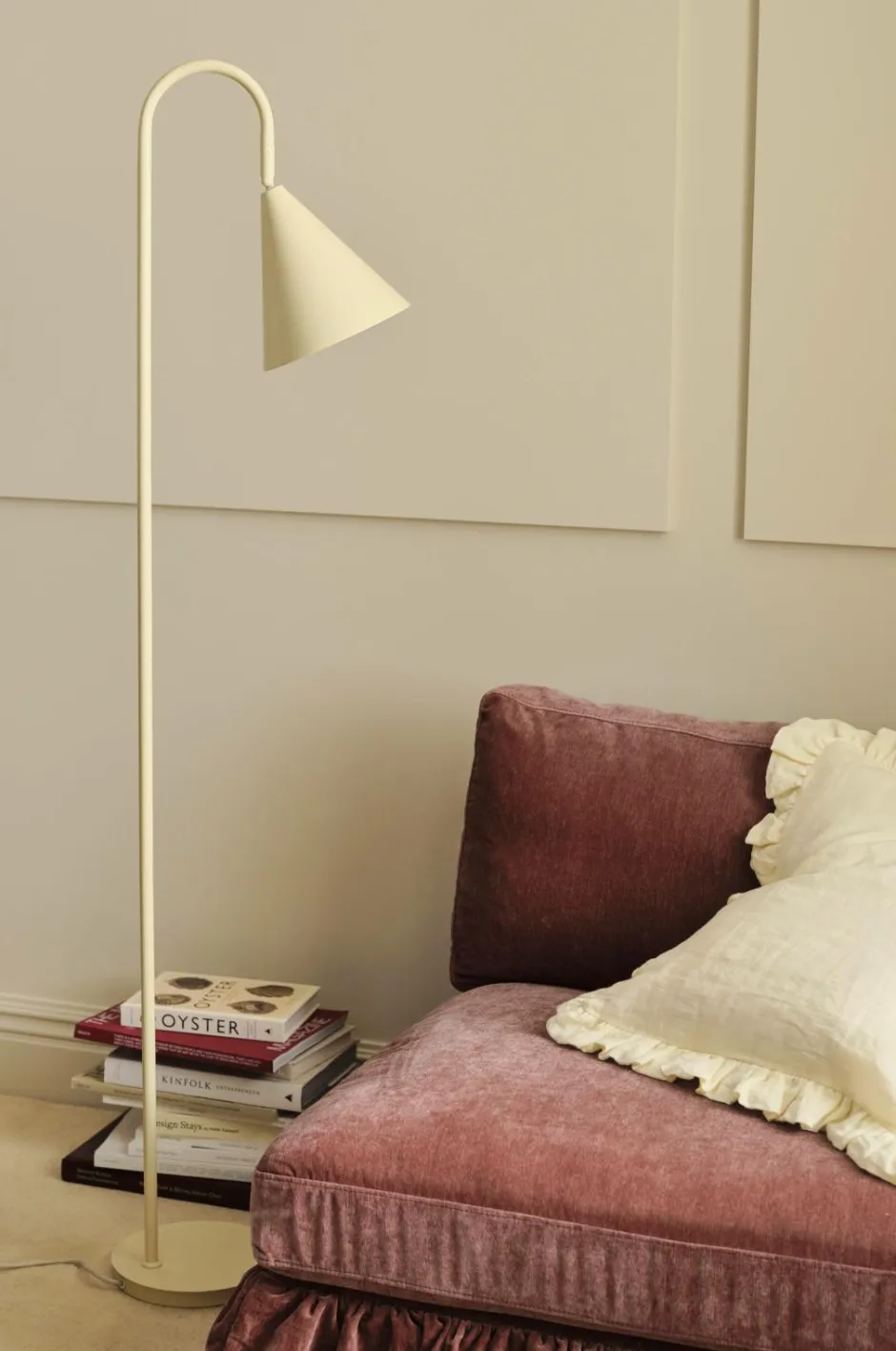 Clearance Ellos Home Gulvlampe Liam Pastelgul