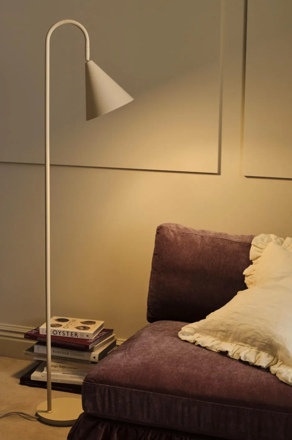 Clearance Ellos Home Gulvlampe Liam Pastelgul