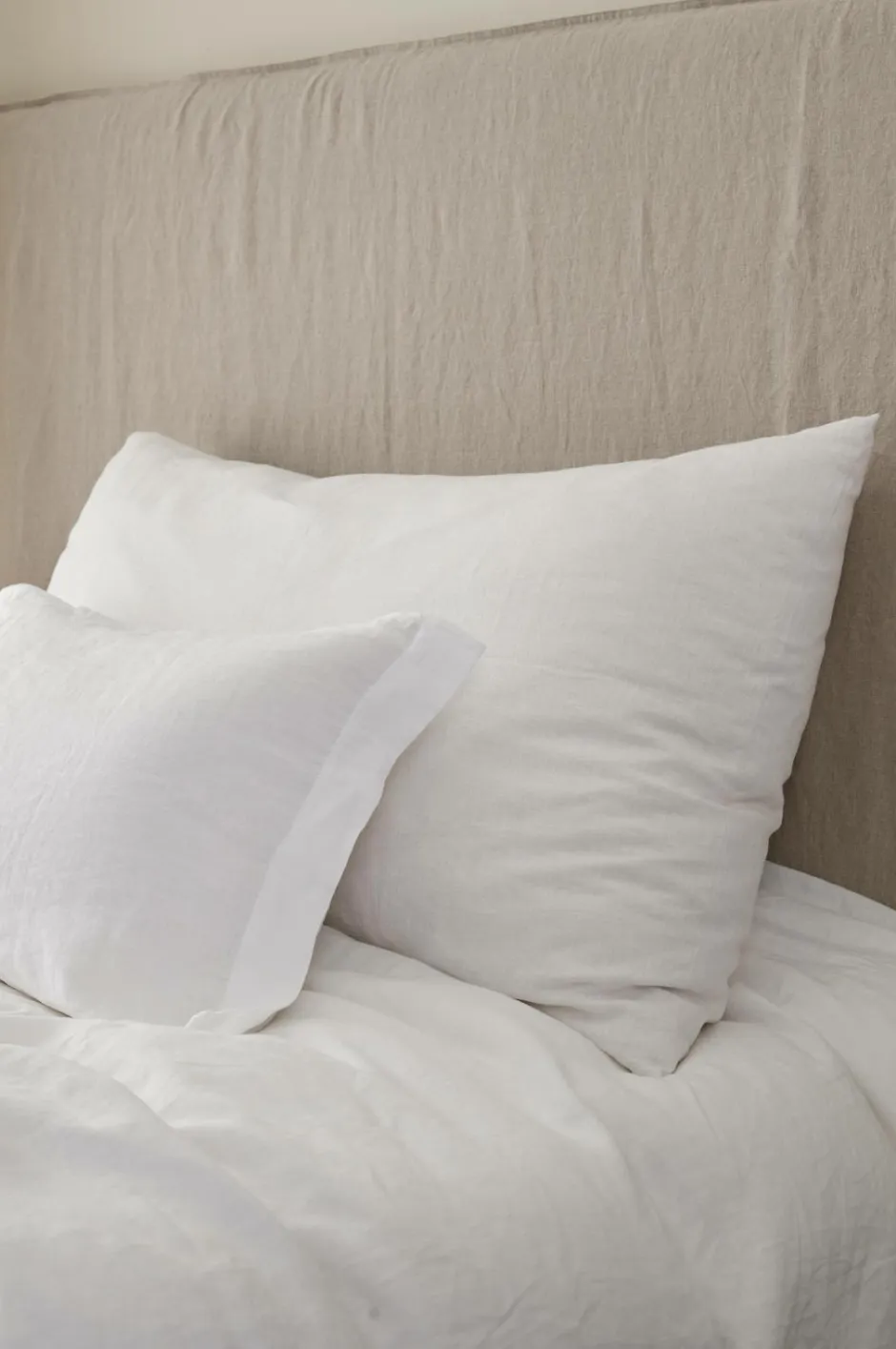 Best Ellos Home Hotellörngott med sovkudde Candice Hotell Mat hvid hvid
