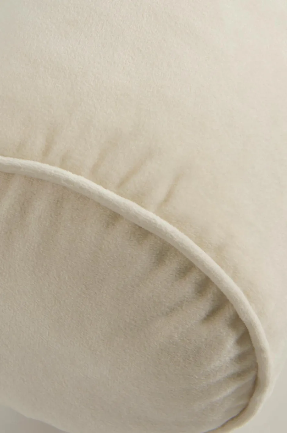 Best Ellos Home Pølsepude Nora Cylinder i velour BEIGE