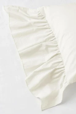 Discount Ellos Home Pudebetræk Juliette Giant Frill i vasket bomuld Cremehvid