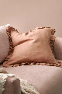 Discount Ellos Home Pudebetræk Candice Frill i vasket hør Brunrosa