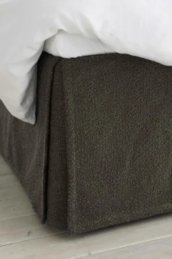 Ellos Home Sengekappe Altro i bouclé, højde 52 cm Cognac