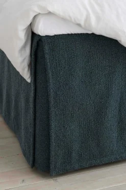 Ellos Home Sengekappe Altro i bouclé, højde 60 cm Tordenblå