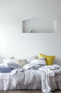 Outlet Ellos Home Sengekappe Candice i vasket hør 45 cm Hvid