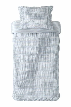 Outlet Ellos Home Sengesæt Avery Elastic i bomuldspercale 2 eller 3 stykker Lyseblå stribet