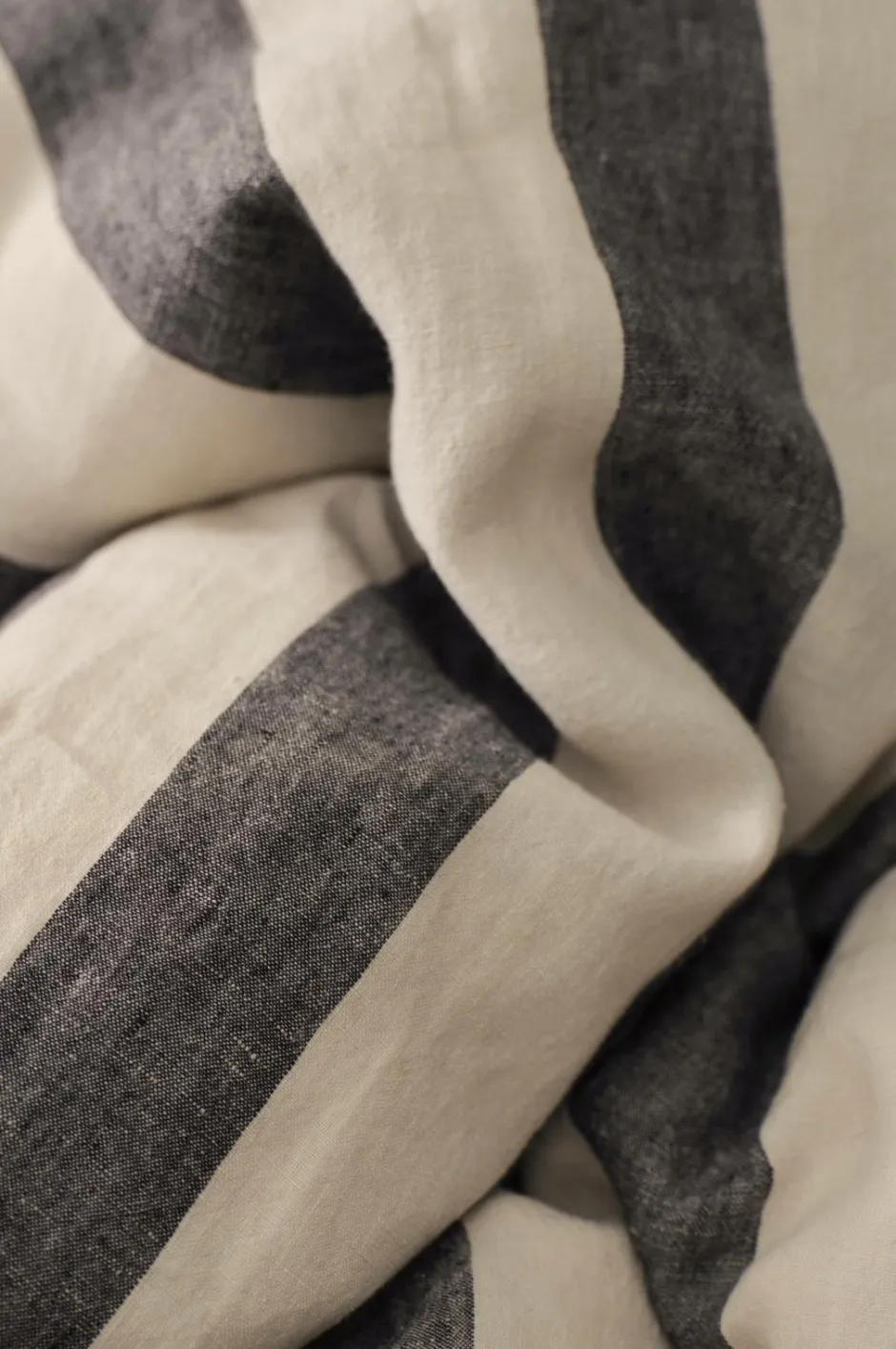 Clearance Ellos Home Sengesæt Candice Block Stripe i vasket hør, 2 dele Mørkegrå/cremefarvet