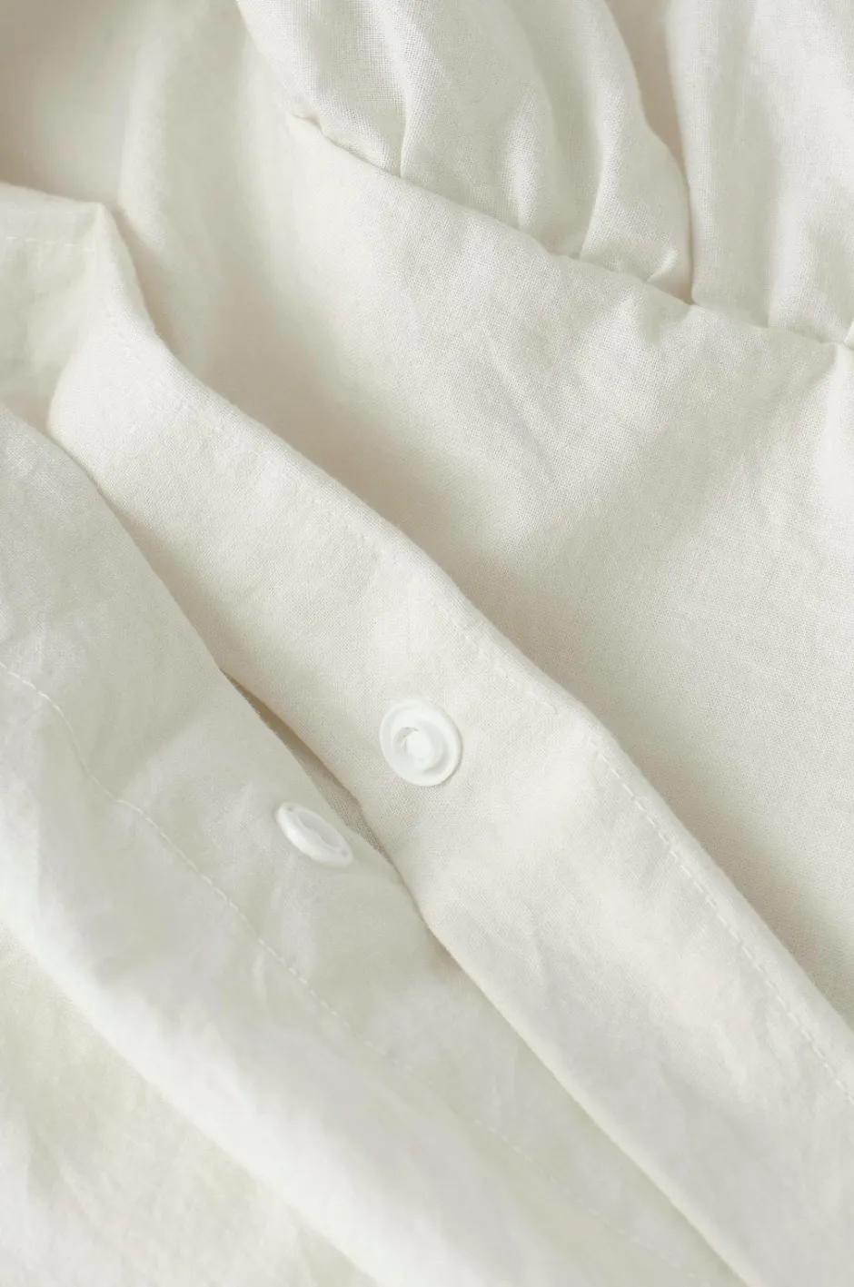 Outlet Ellos Home Sengesæt Juliett Giant Frill i vasket bomuld 2 dele Lys hvid grå