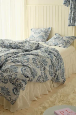 New Ellos Home Sengesæt Juliett Medallion i bomuld 2 eller 3 stykker Blå