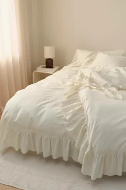 Hot Ellos Home Sengesæt Juliett Giant Frill i vasket bomuld 2 dele Cremehvid