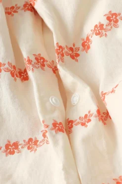 Discount Ellos Home Sengesæt Juliette Garland Giant Frill i bomuld 2 dele Abrikosrosa/creme