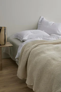 Sale Ellos Home Sengetæppe Lois Cremehvid