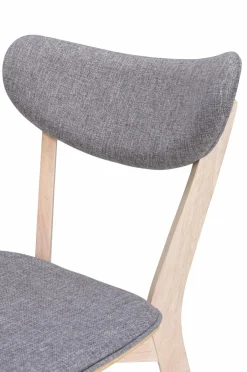 Ellos Home Spisegruppe Ridney med 1 bord + 4 stole med polstring Vitlaserad Grå