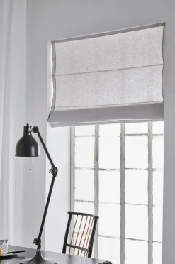 Hot Himla Roman Blind Sunday Chalk