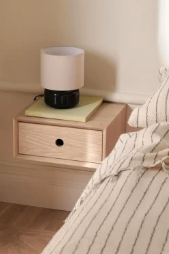 Sale &Home Sengebord Time Hvid laseret