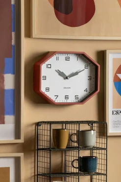 Best Karlsson Vægur Modern Factory Octagon Okkerrød og junglegrøn