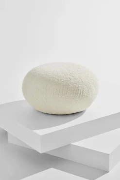 Hot Pastill Bloom puff ø 72 cm Offwhite