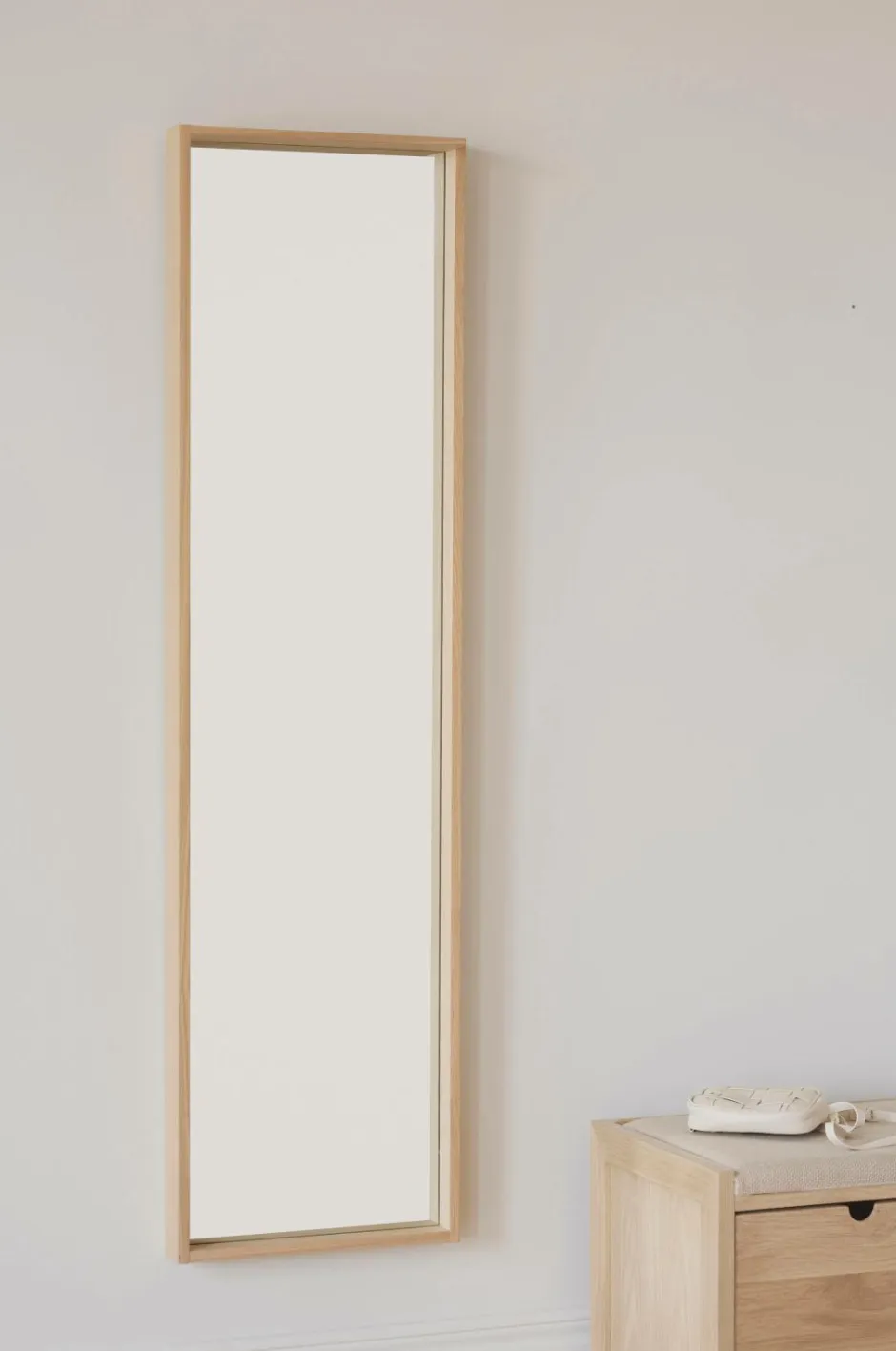 Outlet Rowico Home Hillmond spejl Vitpigmenterad