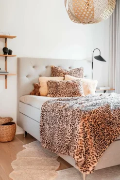 Best Skinnwille Pläd Leo 140x220 cm Brun