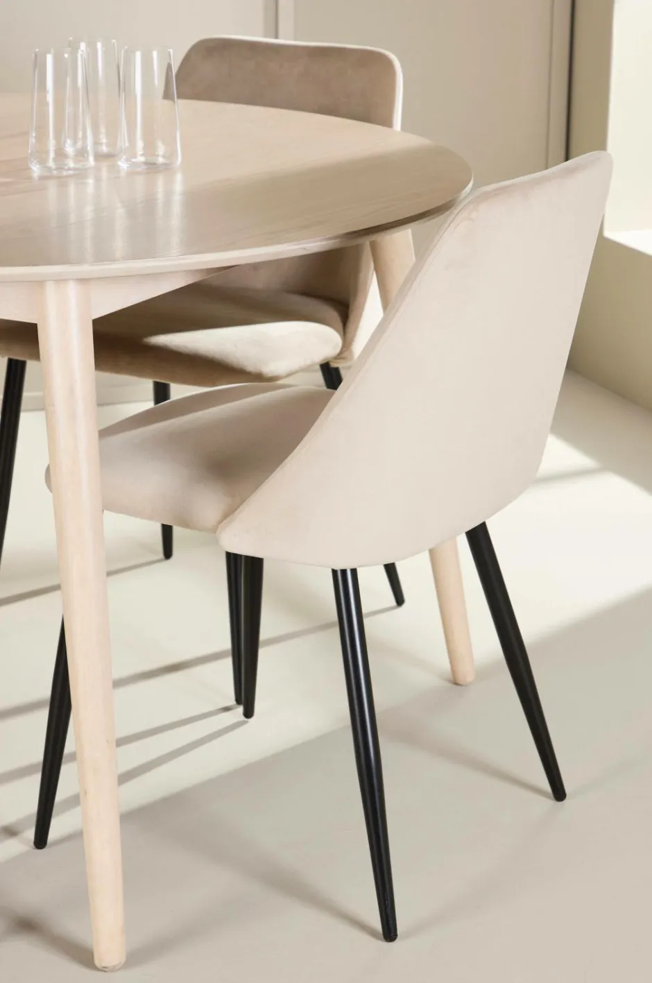Discount Venture Home Spisebord Flora med stol Night Beige