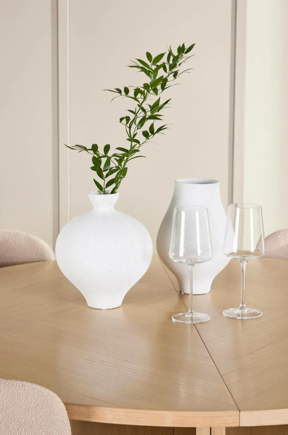 Hot Venture Home Spisebord Strada med Astoria-stol Beige