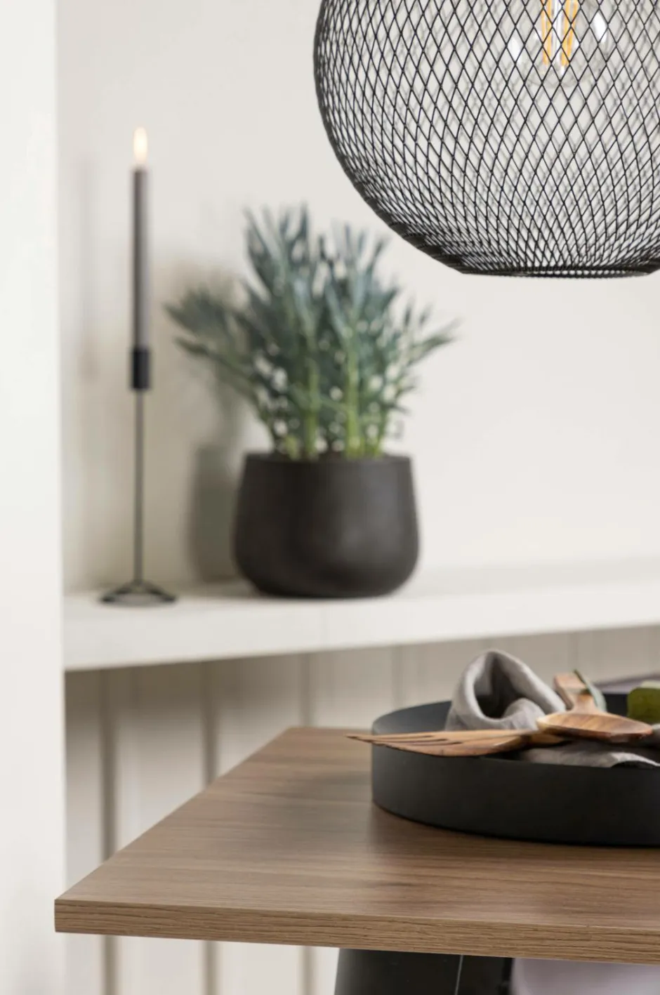 Venture Home Spisegruppe Tempe med 2 stole Alexi Walnut