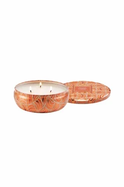 Outlet Voluspa Spiced Pumpkin Latte 3-Wick Tin Candle 40H Ingen farve